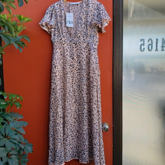 (SOLD) Zara Limited Edition Sequins Dress - Picture 5 of 7